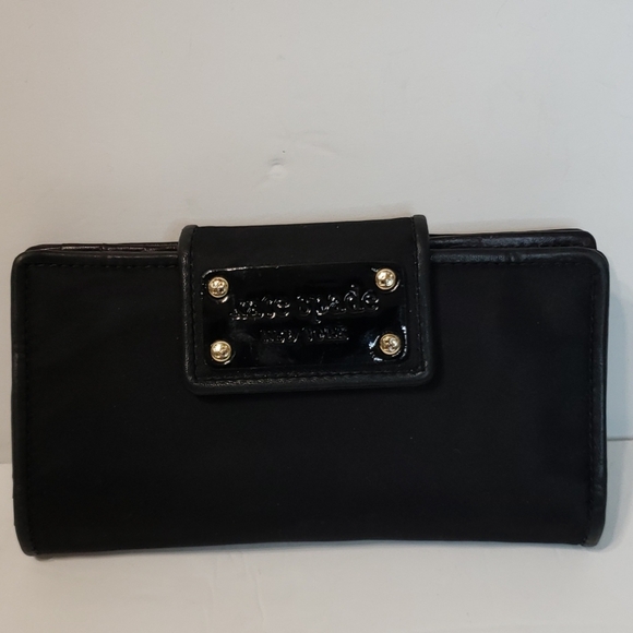 kate spade Handbags - Vintage Kate Spade NY snap closure wallet in black